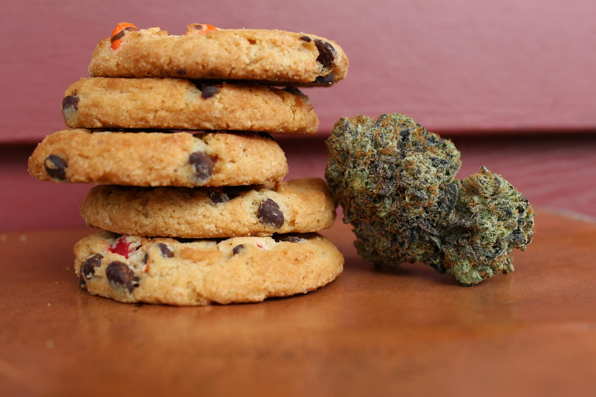 The Art of Cannabis Pairings: Combining Strains with Food and Drink for an Elevated Experience